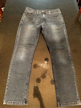 Levi's Slim Straight Jeans in Washed Dark Blue